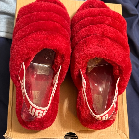 UGG Vibrant Red Fluffy Slides - Picture 4 of 6